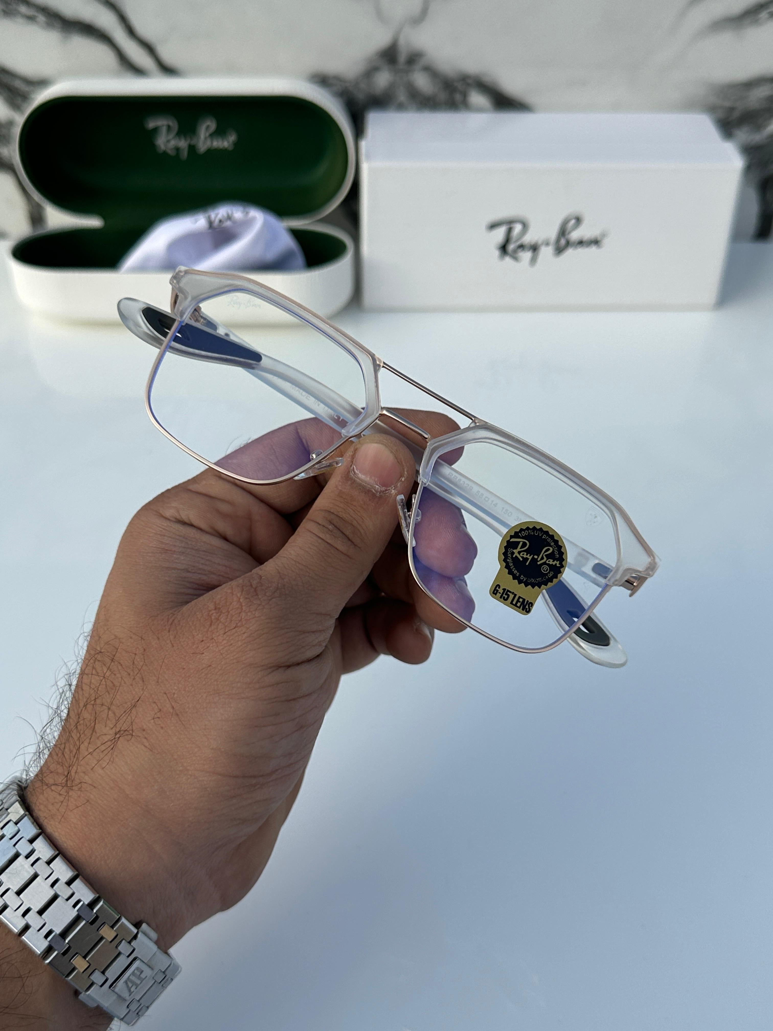 RA_yban 04 gold Plano