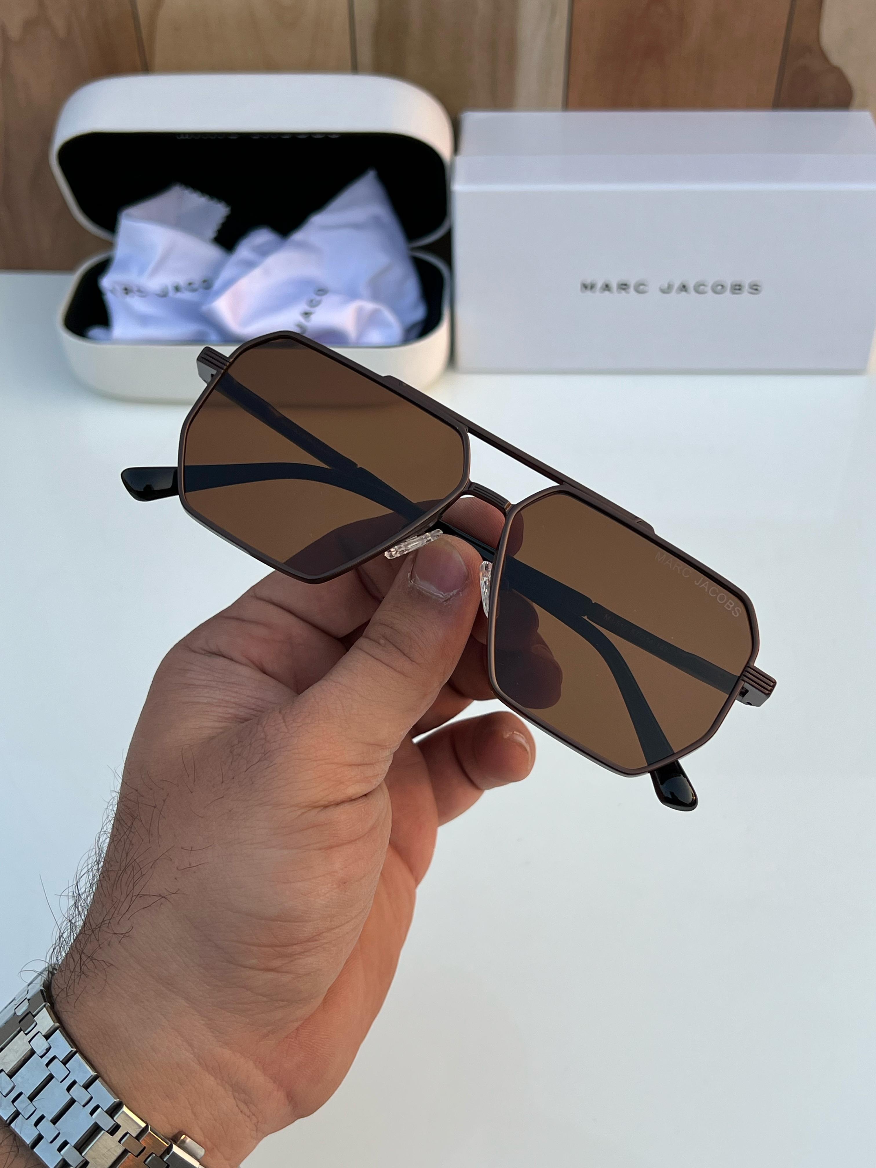 Ma_rc Ja_cos 510 brown