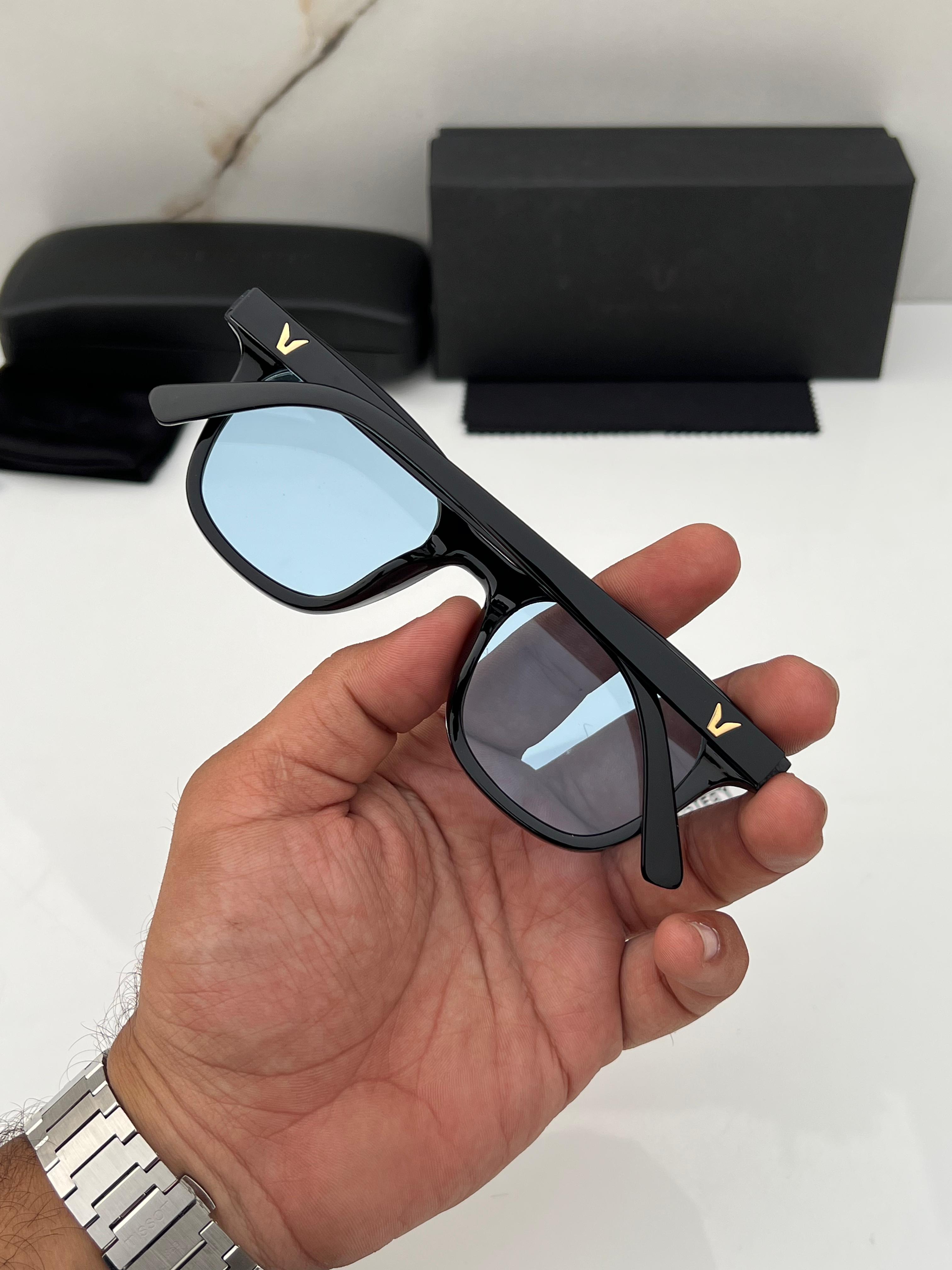 Ge_nt_le M black blue A