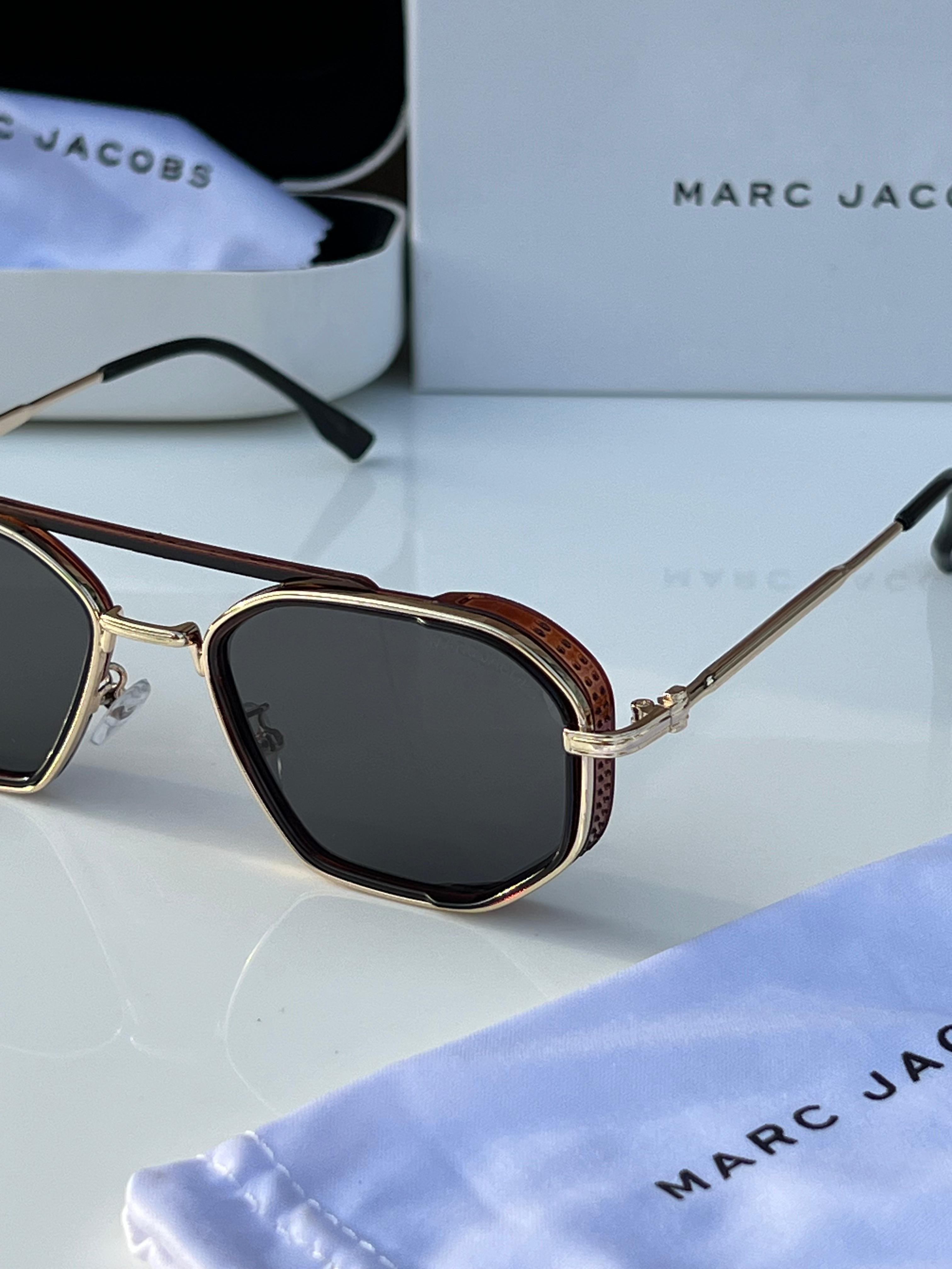 Mar  gold brown A