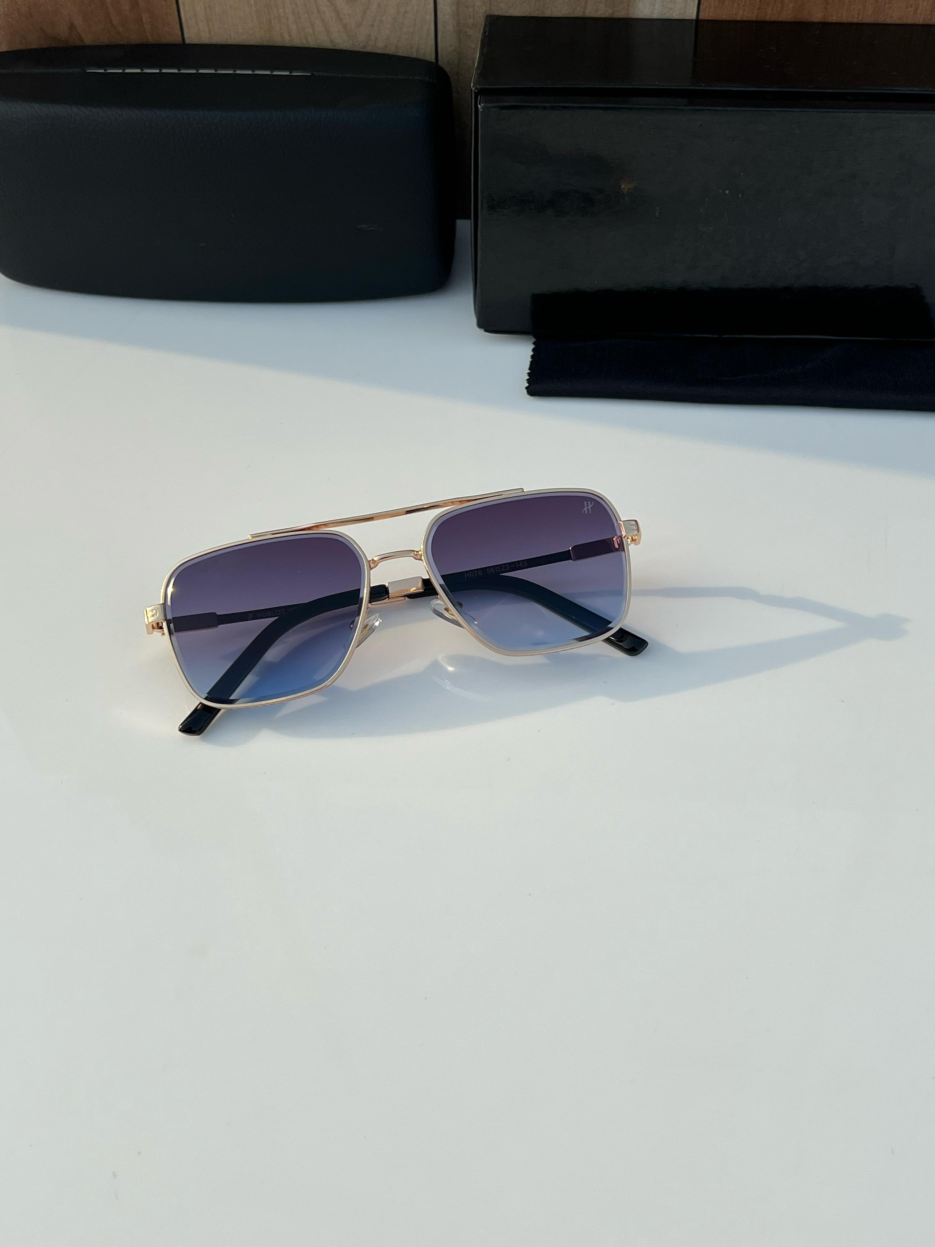 Hub_lot_ Gold Blue A