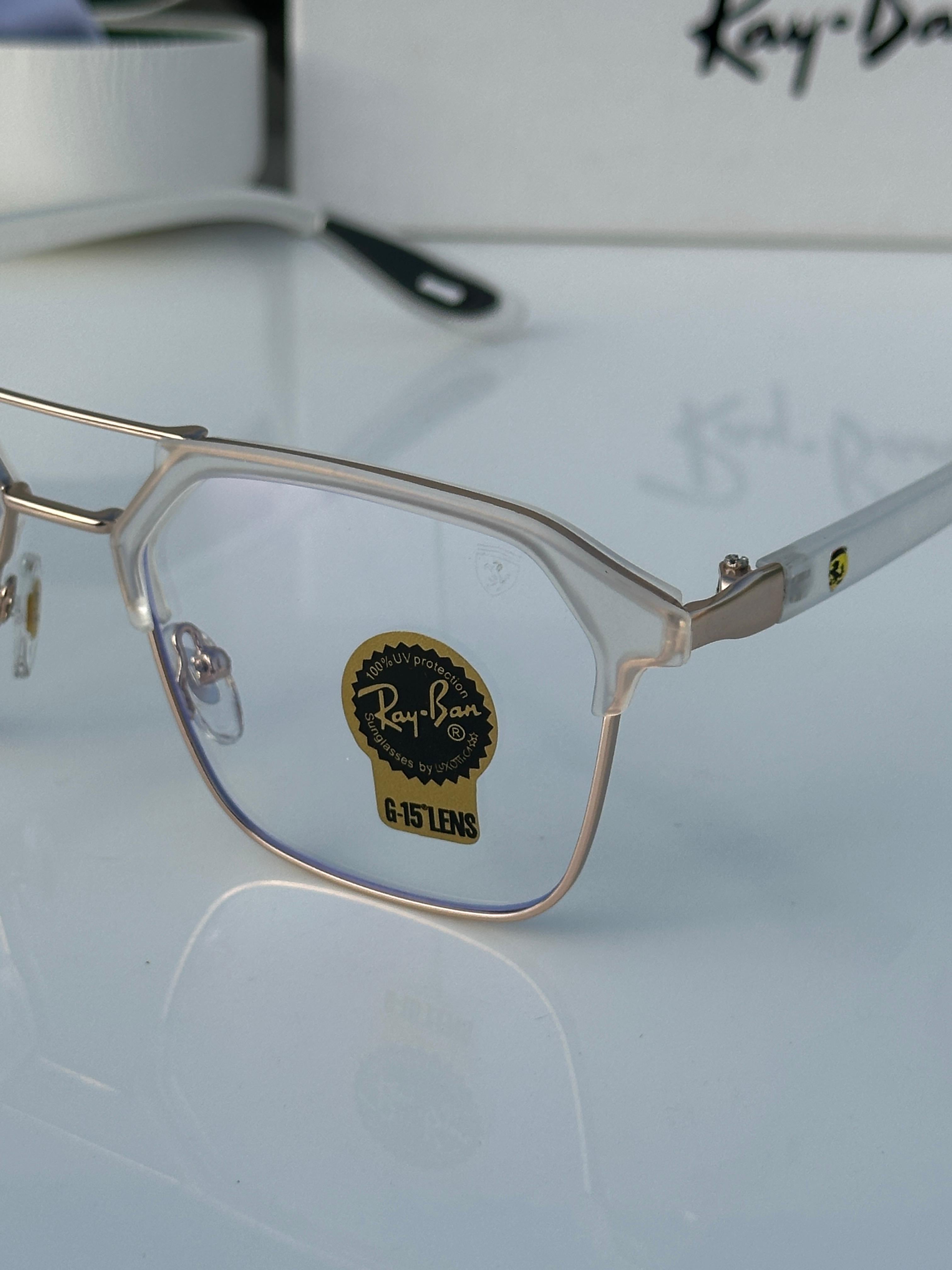 RA_yban 04 gold Plano