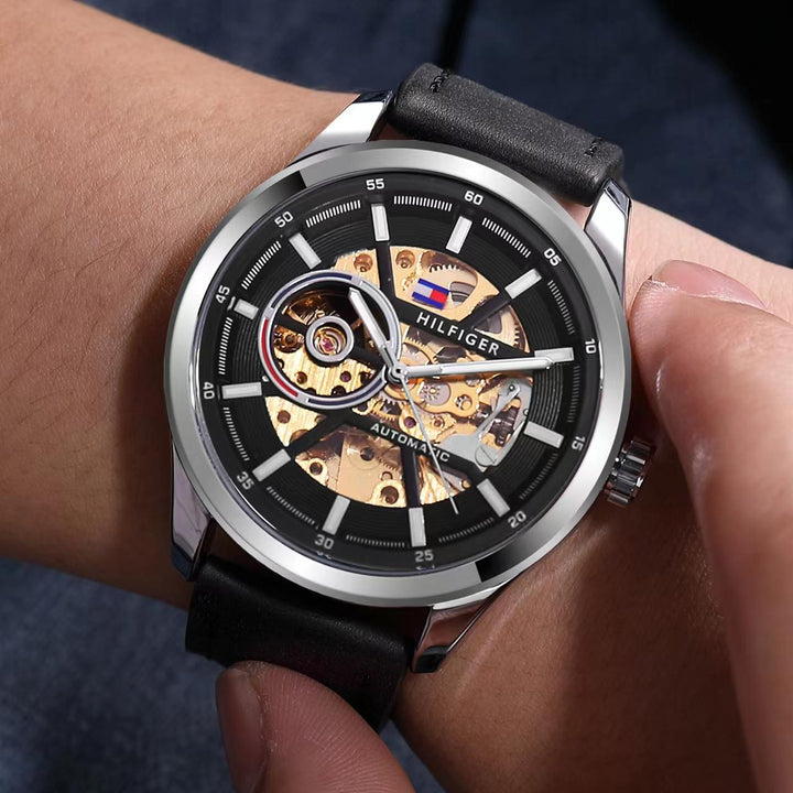 Tomm_y Hilfige-r Auto Watch