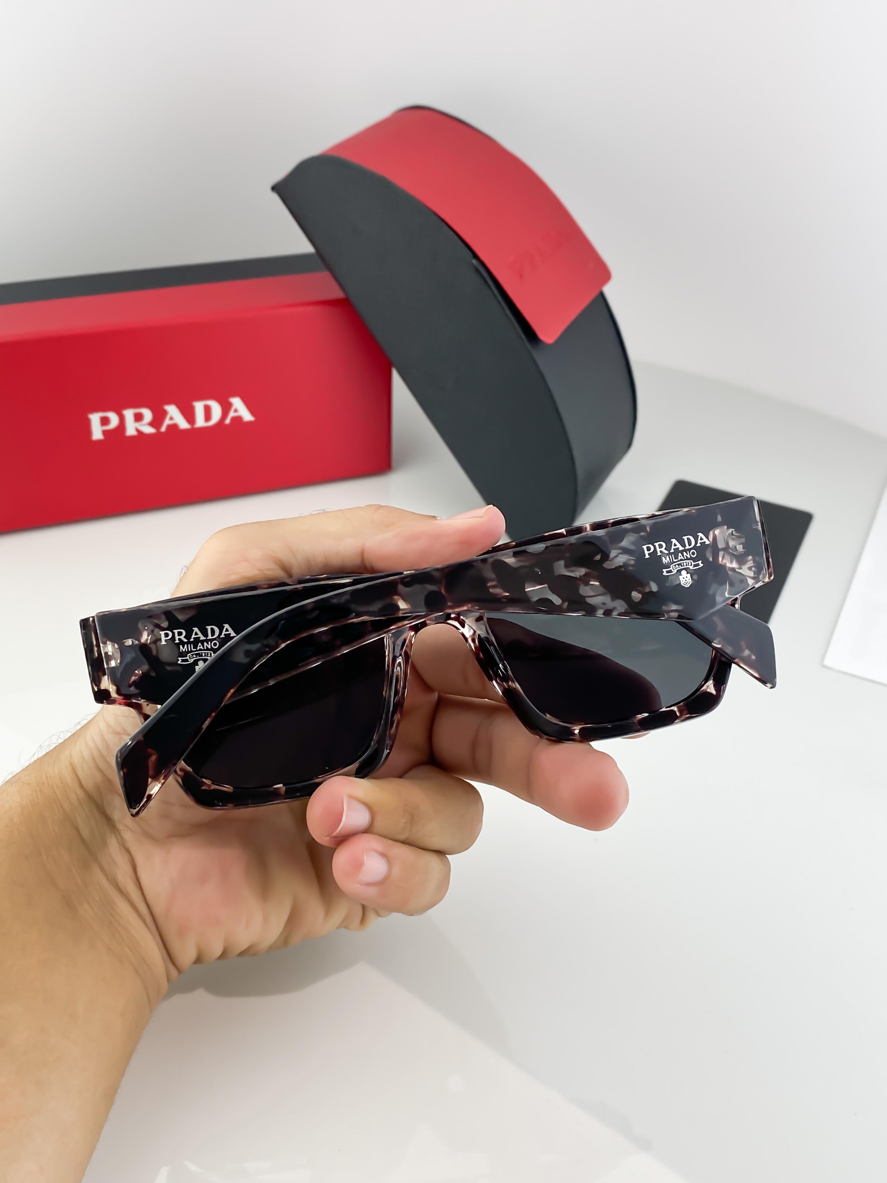 Pra-da tiger black 06s