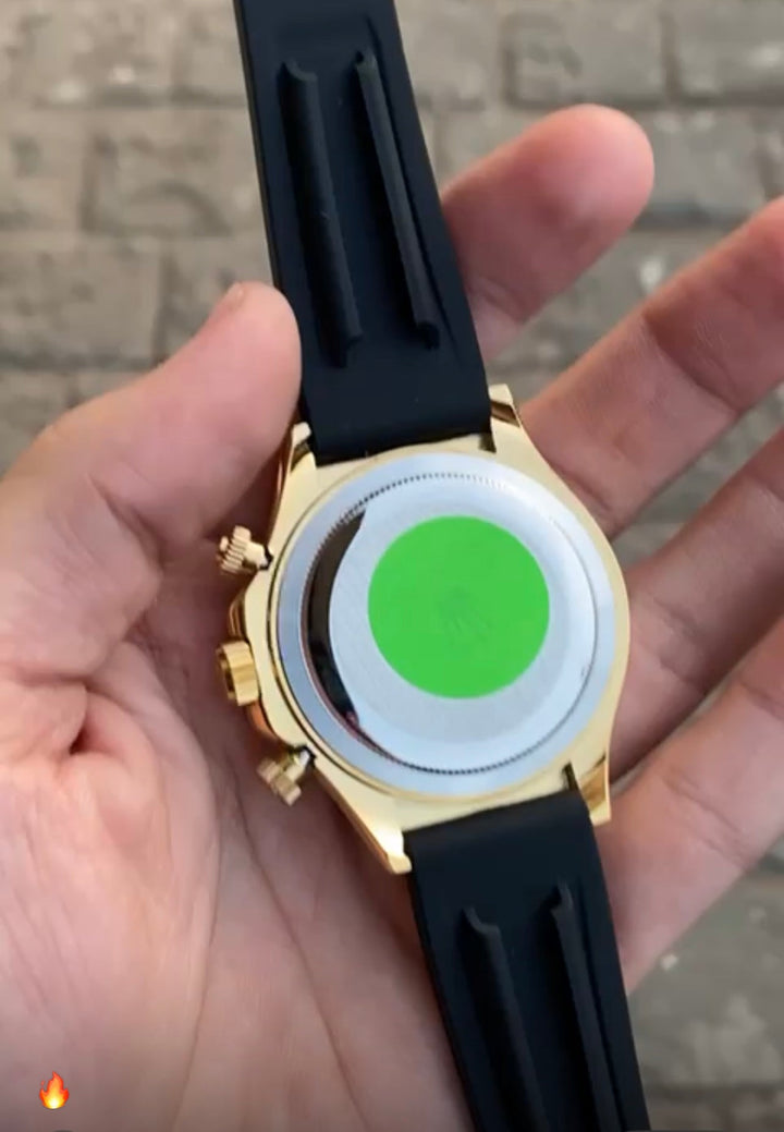 Daytona Green Dial Gold Case Silicon Strap Stylish Watch For Men